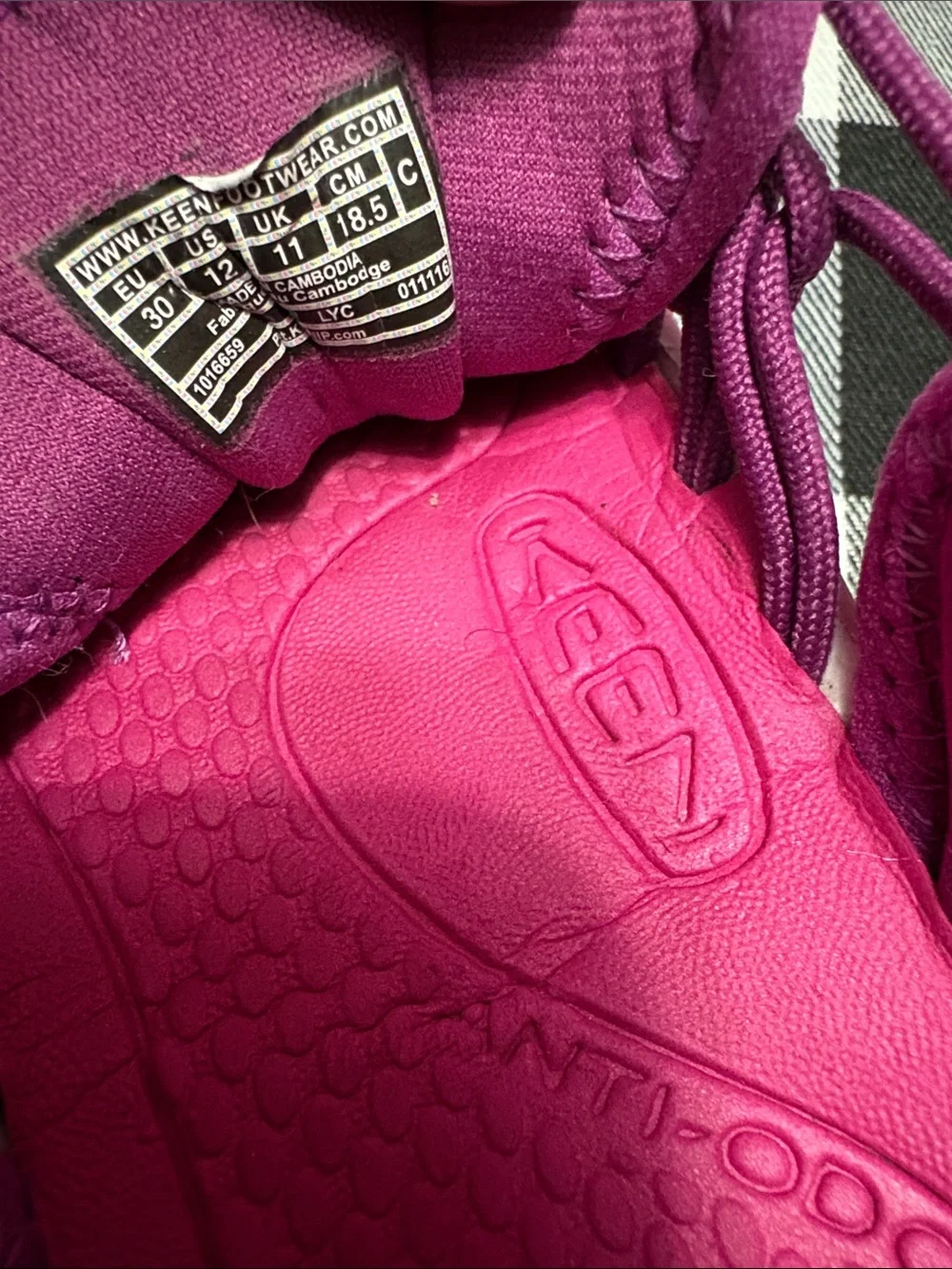 Keen Uneek Bungee Strap Purple Pink Sandals Youth Girls Size 12 Water Trail Shoe